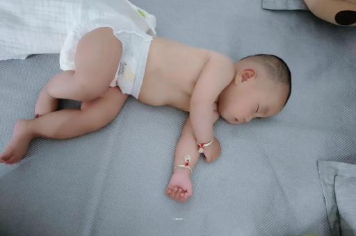代怀选性别包生男孩怀孕多久肚子会胀气